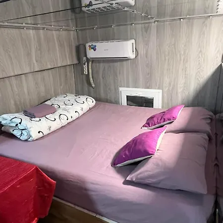 Apartment Outlet 5